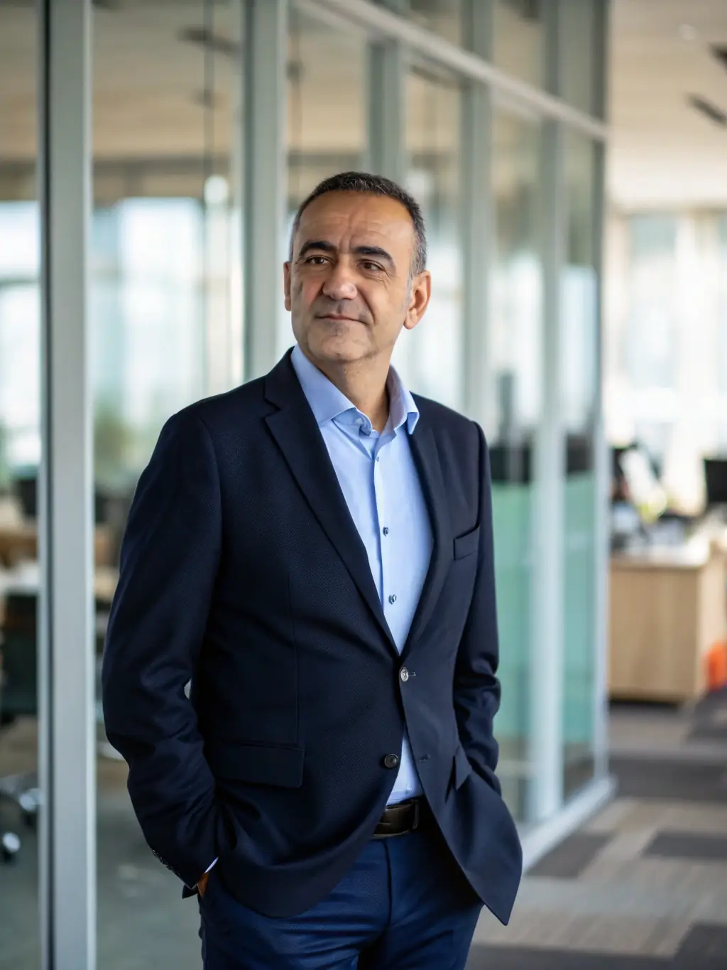 An ethical business leader making a responsible decision, highlighting LeaderUKUno's commitment to ethical leadership.